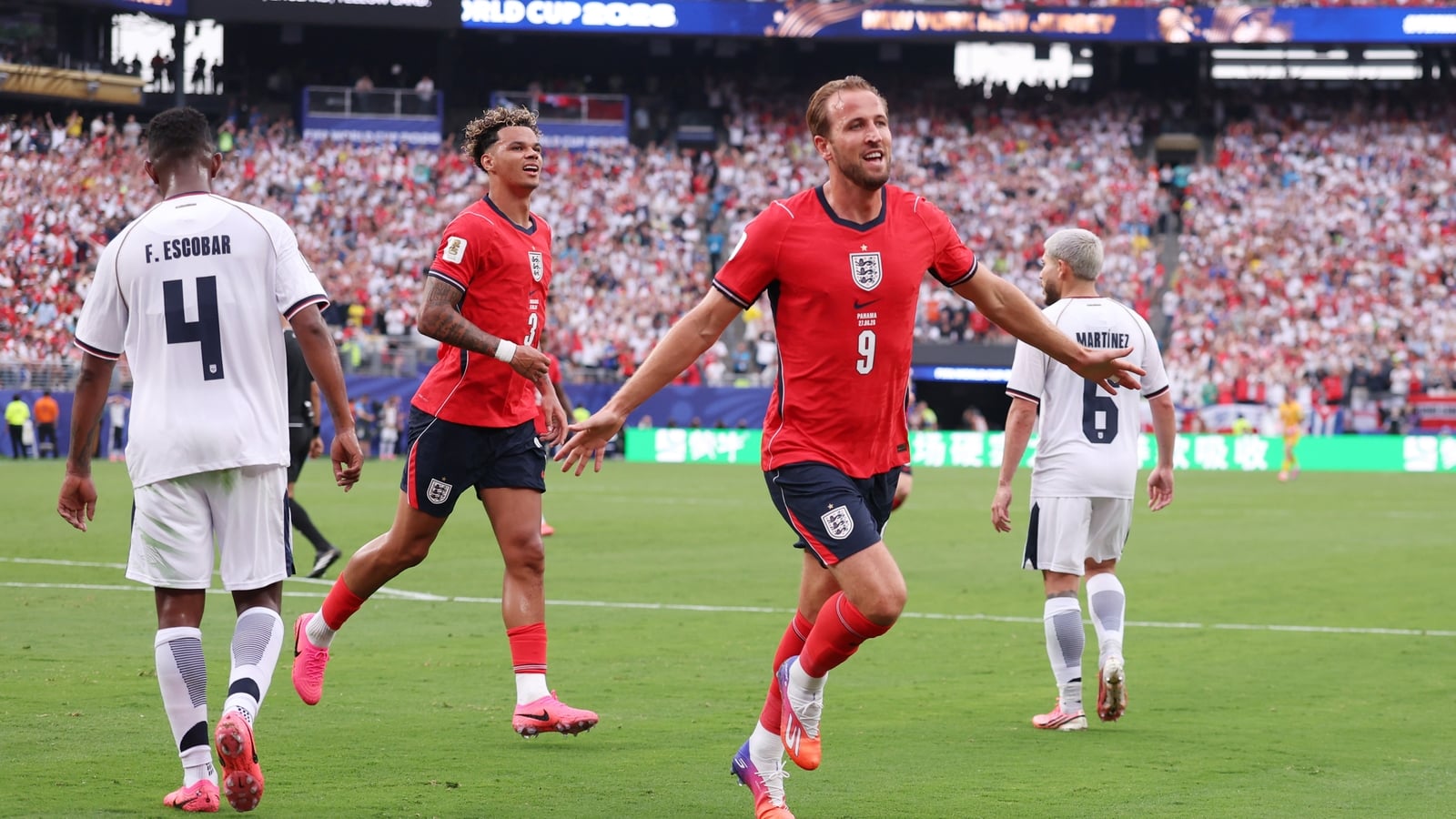 Kane makes history as England battle past stubborn Panama