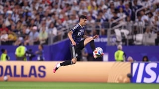 ARLINGTON, TEXAS - JUNE 27: Exequiel Palacios #14 of Argentina controls the ball during the FIFA World Cup 2026 Group J match between Jordan and Argentina at Dallas Stadium on June 27, 2026 in Arlington, Texas. (Photo by Ryan Pierse - FIFA/FIFA via Getty