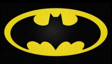Batman: First Look at New Dark Knight Movie Comes With a Huge Tease