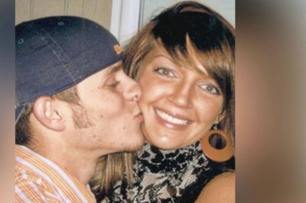 Man raped and set on fire - two days later his girlfriend is found in rubbish bin