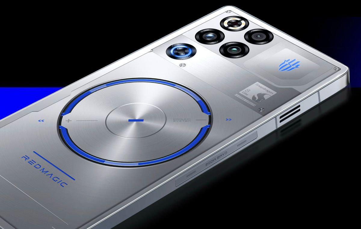 The Subzero colour variant available for Redmagic 11S Pro
