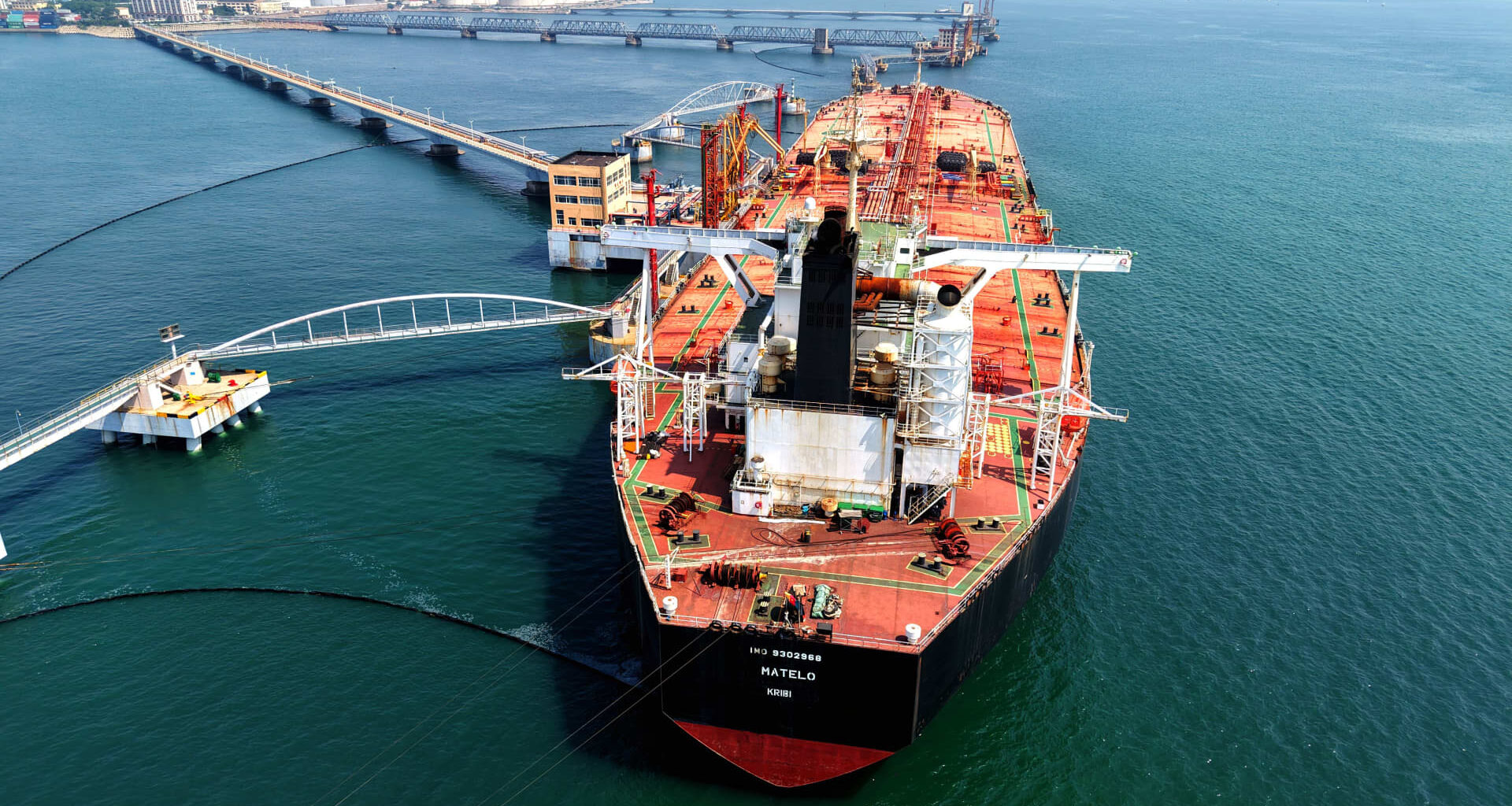 Goldman cuts oil forecast as Hormuz deal brings forward supply recovery