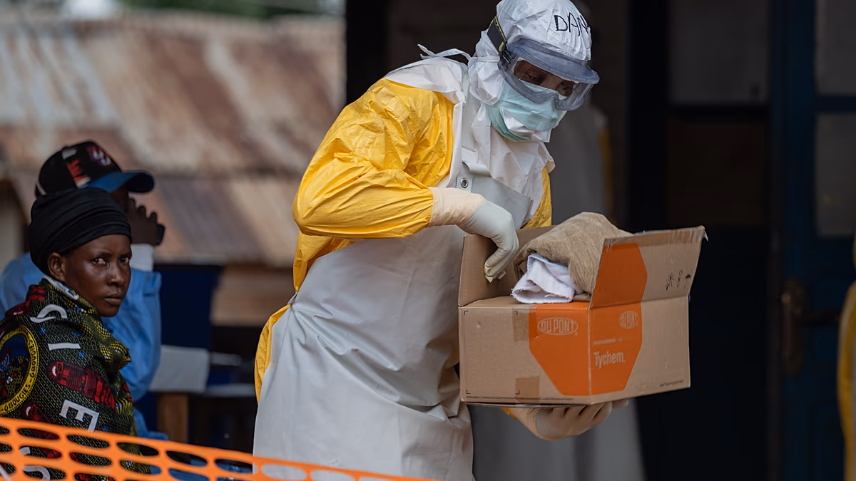 Ebola cases surge over 400 as fears grow over central Africa outbreak