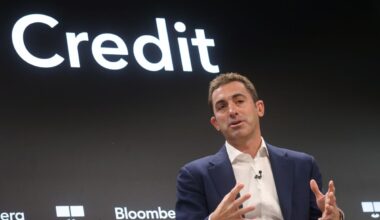 AI Capital Spending Surge Persists as Market Stress Emerges, Executives Say