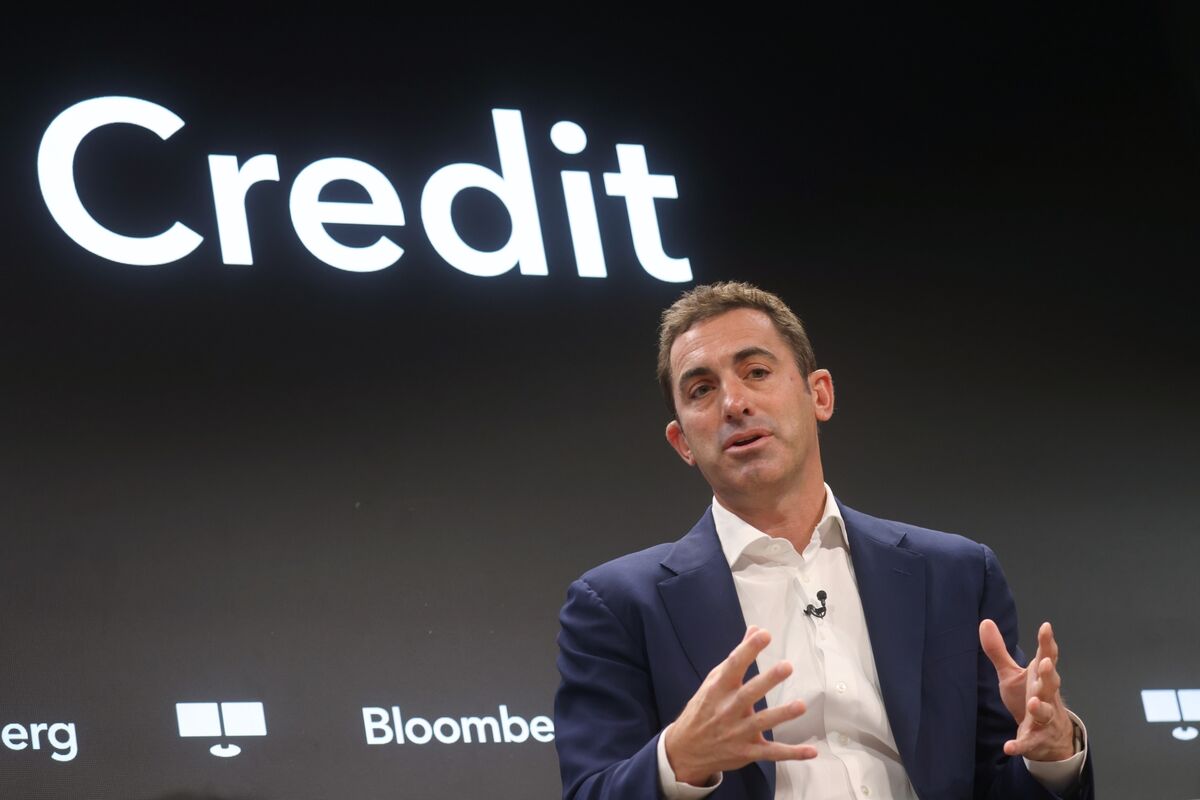 AI Capital Spending Surge Persists as Market Stress Emerges, Executives Say