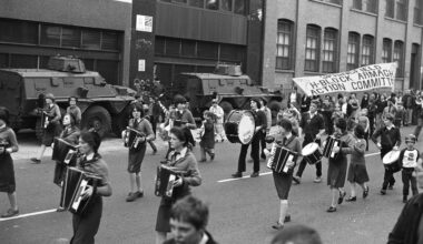 Can a nation tearing itself apart learn from Ireland's peacemakers?