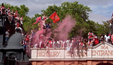 Arsenal parade: Dozens require rescuing from height and nine arrests made