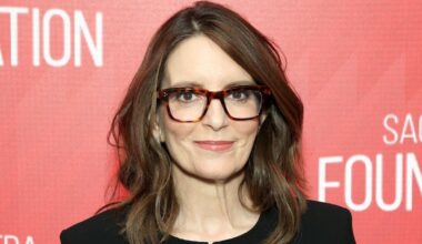 Tina Fey Gives Blunt 2-Word Description For 'Disgusting' Changes In Her 50s