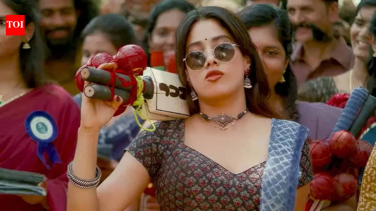 Janhvi Kapoor's make-up artist defends her amid 'Peddi' row: 'She drew a professional line but final edit kept footage anyway' | Hindi Movie News