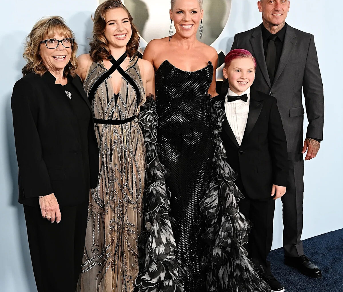 Pink kicks off Tony Awards as 1st time host with family by her side