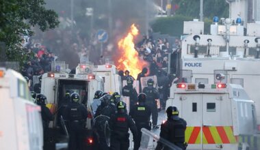 Belfast latest: Twelve police officers injured and 16 arrests made during second night of unrest – The Irish Times