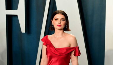 Eve Hewson says being raised by U2’s Bono took fame ‘off of a pedestal’