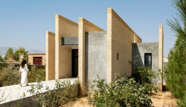 B-Neshat Villa / Chenin Studio