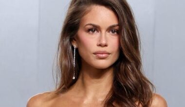 Kaia Gerber at the 2026 Vanity Fair Oscar Party held at the Los Angeles County Museum of Art on March 15, 2026 in Beverly Hills, California.