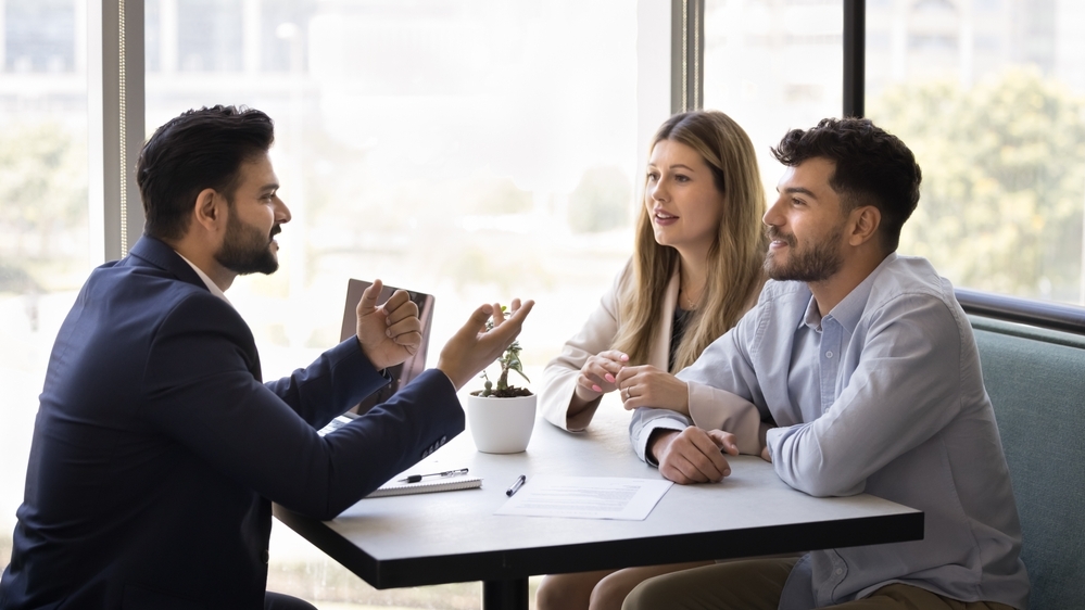 5 warning signs it’s time for Canadians to find a new financial adviser — and 1 question to ask first