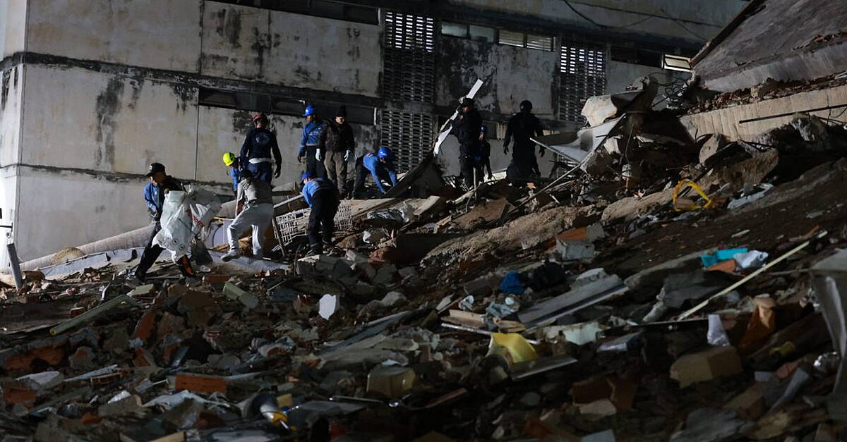 Back-to-back powerful earthquakes hit Venezuela, causing widespread damage