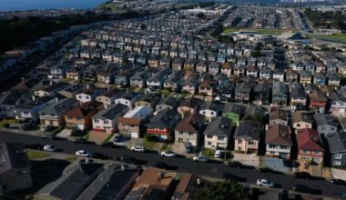 Fannie, Freddie Ramp Up Rate Risk in MBS Portfolios (FNMA, FMCC)