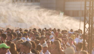France records 1,000 additional deaths as extreme heat sets European records