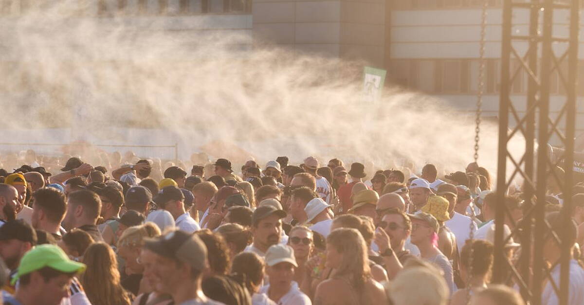 France records 1,000 additional deaths as extreme heat sets European records