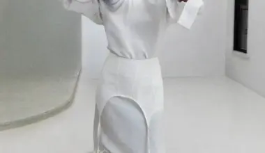 Solange Gave Us A Peak Into Her Fashion Archive In Latest Instagram Post 