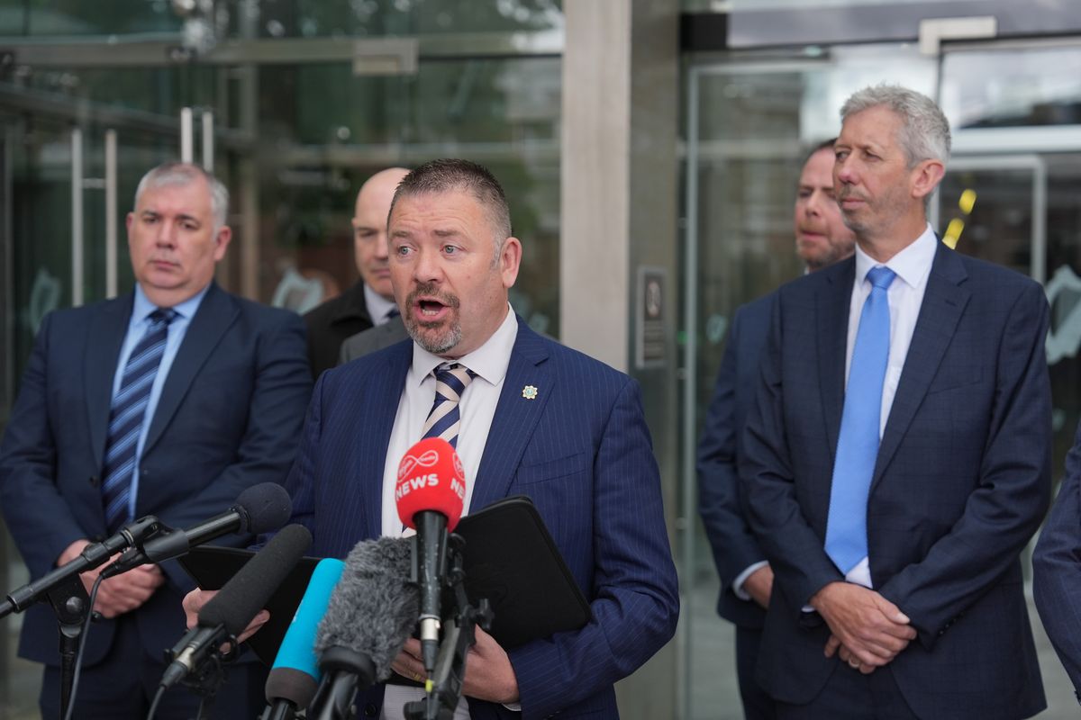 Detective Superintendent Dave Gallagher speaking to the media outside the Special Criminal Court