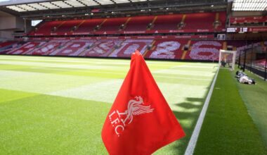 Liverpool set to beat Newcastle United to signing of Victor Munoz