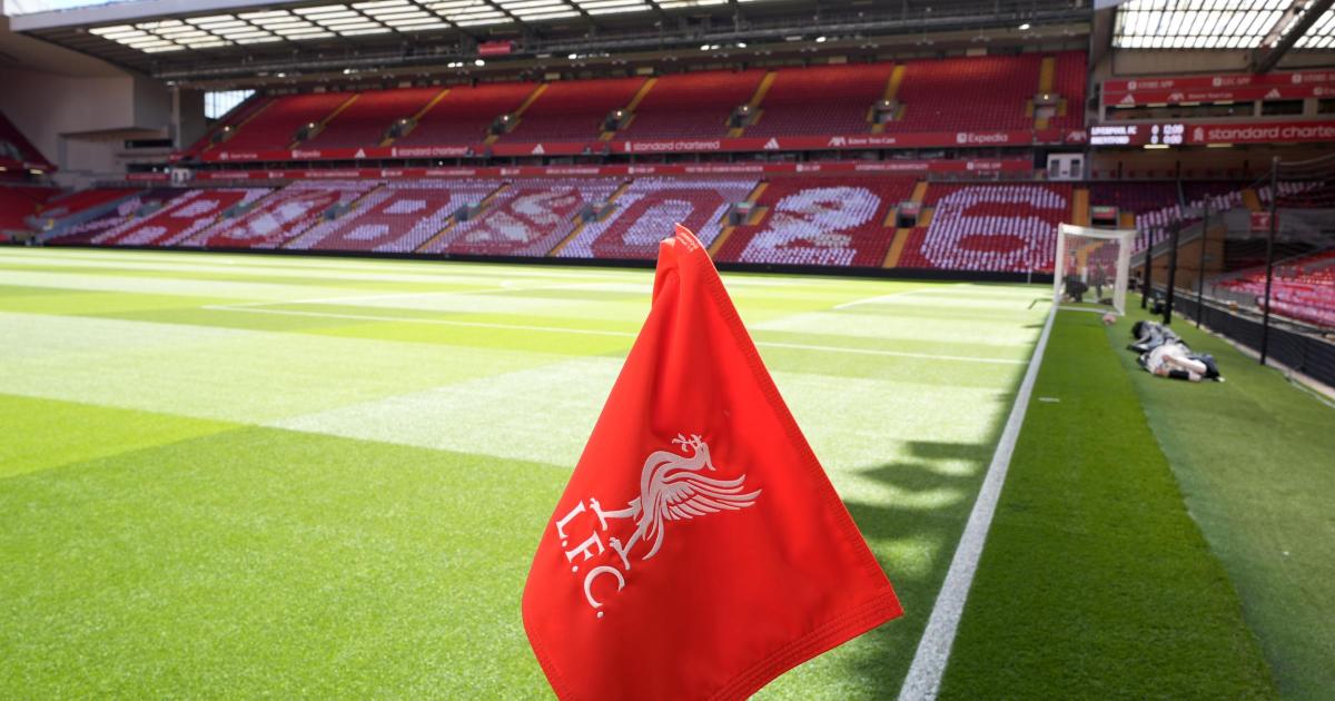 Liverpool set to beat Newcastle United to signing of Victor Munoz