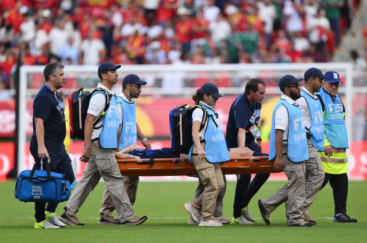 Man Utd transfer plans foiled as serious injury confirmed for World Cup star