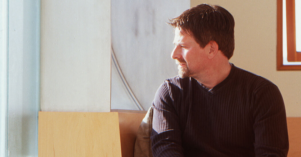 Lorcan O’Herlihy, Architect of Innovative Urban Housing, Dies at 66