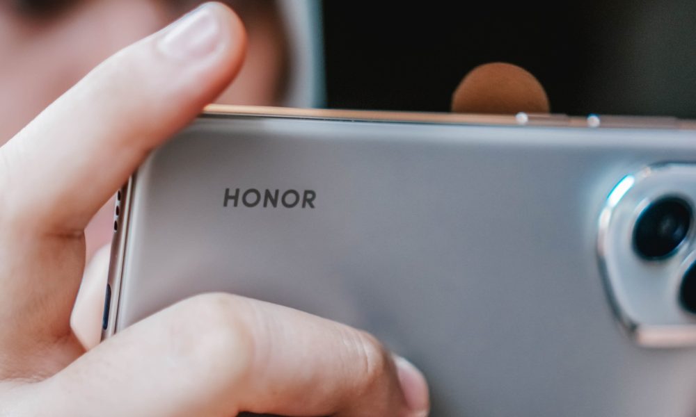 Honor, Xiaomi are working on their own Privacy Displays - GadgetMatch