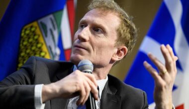 Ottawa tells CRTC to change course on increasing streamers' financial contributions