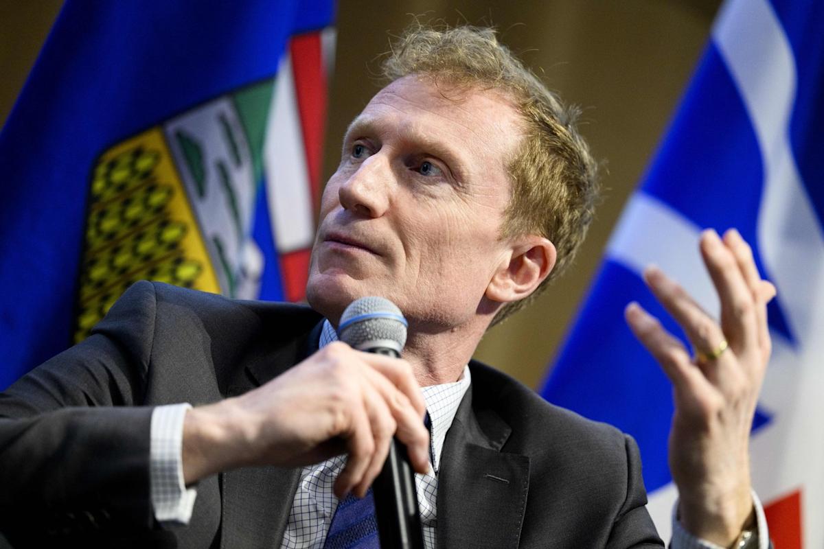 Ottawa tells CRTC to change course on increasing streamers' financial contributions