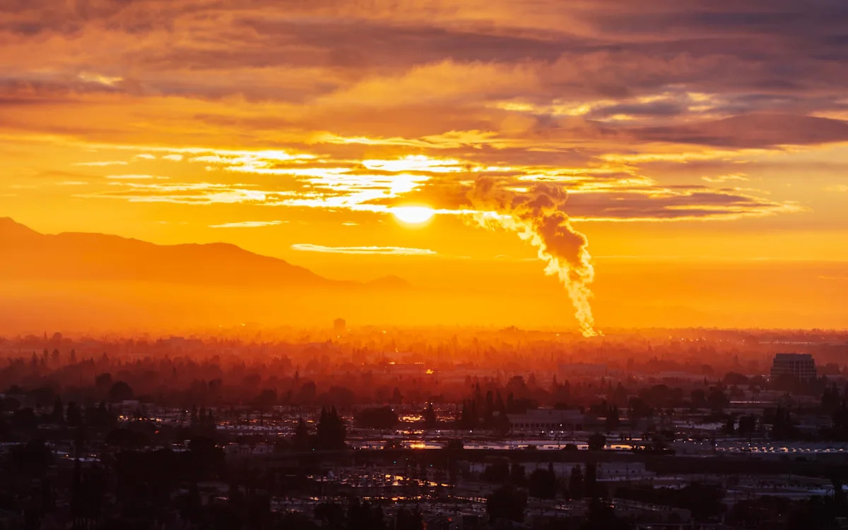 'Atmosphere has a memory': Pollution spikes can heat the sky for 48 hours before cooling