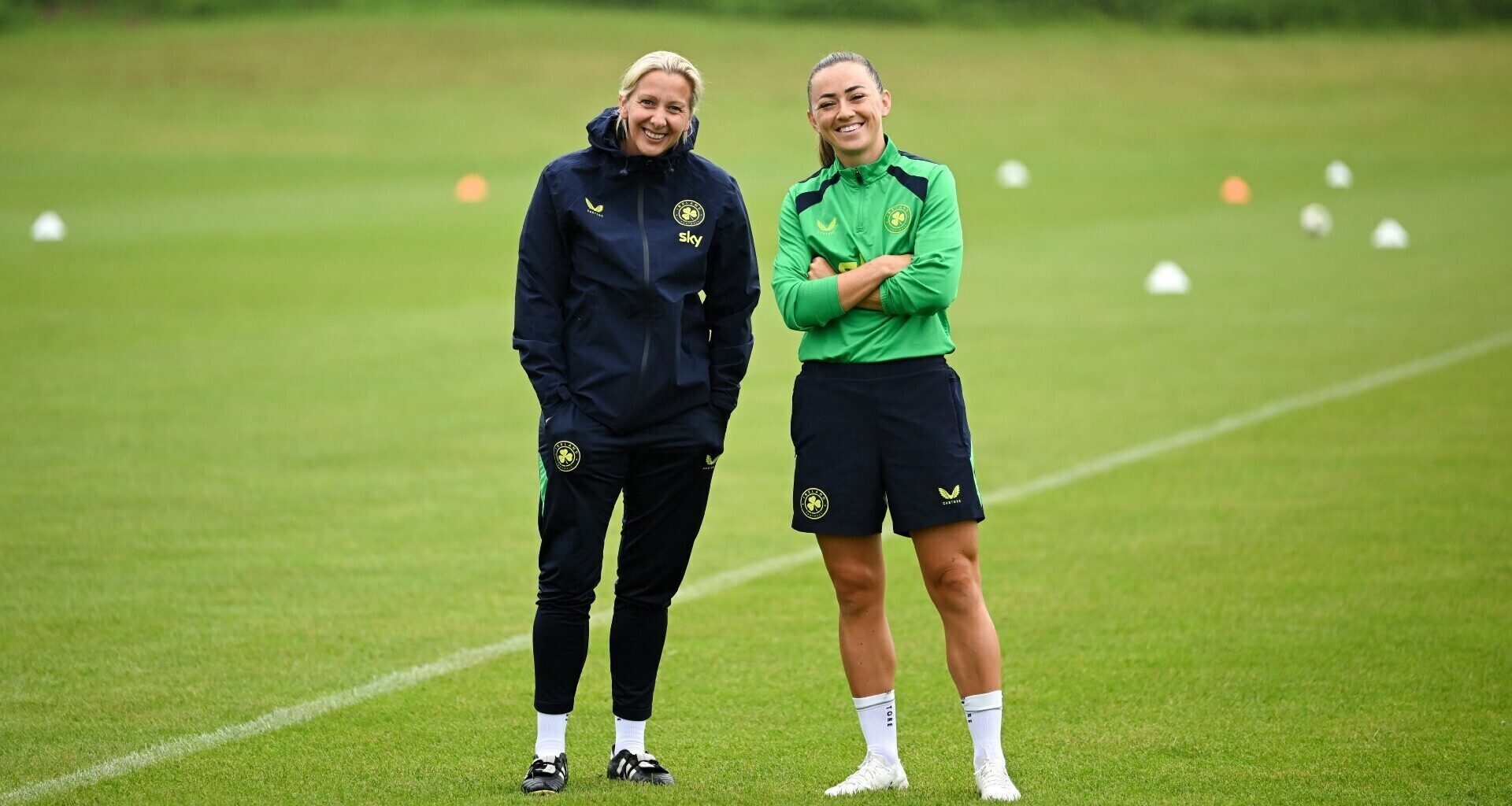 Head coach Carla Ward and Katie McCabe during a Republic of Ireland women's training session at Fota Island Resort in Cork. Pic: Stephen McCarthy/Sportsfile