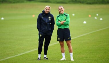 Head coach Carla Ward and Katie McCabe during a Republic of Ireland women's training session at Fota Island Resort in Cork. Pic: Stephen McCarthy/Sportsfile