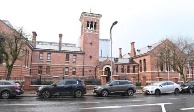 Bench warrant issued after reports of man running down Cork city street with kitchen knife 
