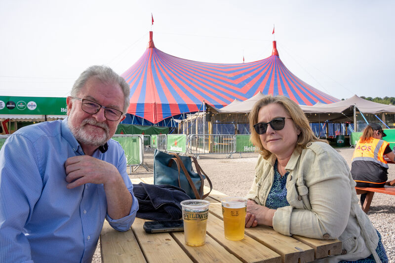  PJ and Ursula Walsh attending the David Gray concert. Pi 