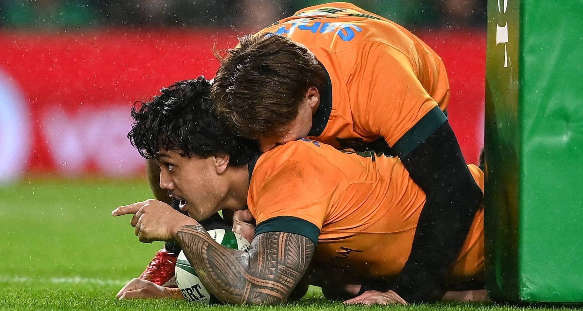 Exeter Chiefs' run to the English Premiership final means the arrival of Len Ikitau and Tom Hooper to the Wallabies' camp will be delayed. Pic: David Fitzgerald/Sportsfile