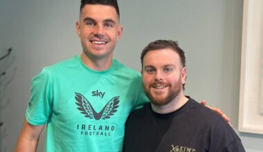 A cut above: Cork barber enjoys the small talk with Ireland football stars