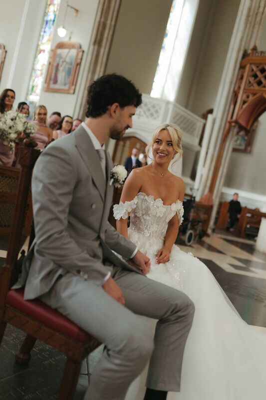 Laura Nolan and Matthew MacNabb on their wedding day. Picture: Guilherme Resende & Edgar Camargo @guilhermertds