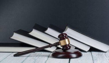 Cork man fined after smashing city centre bar window while drunk