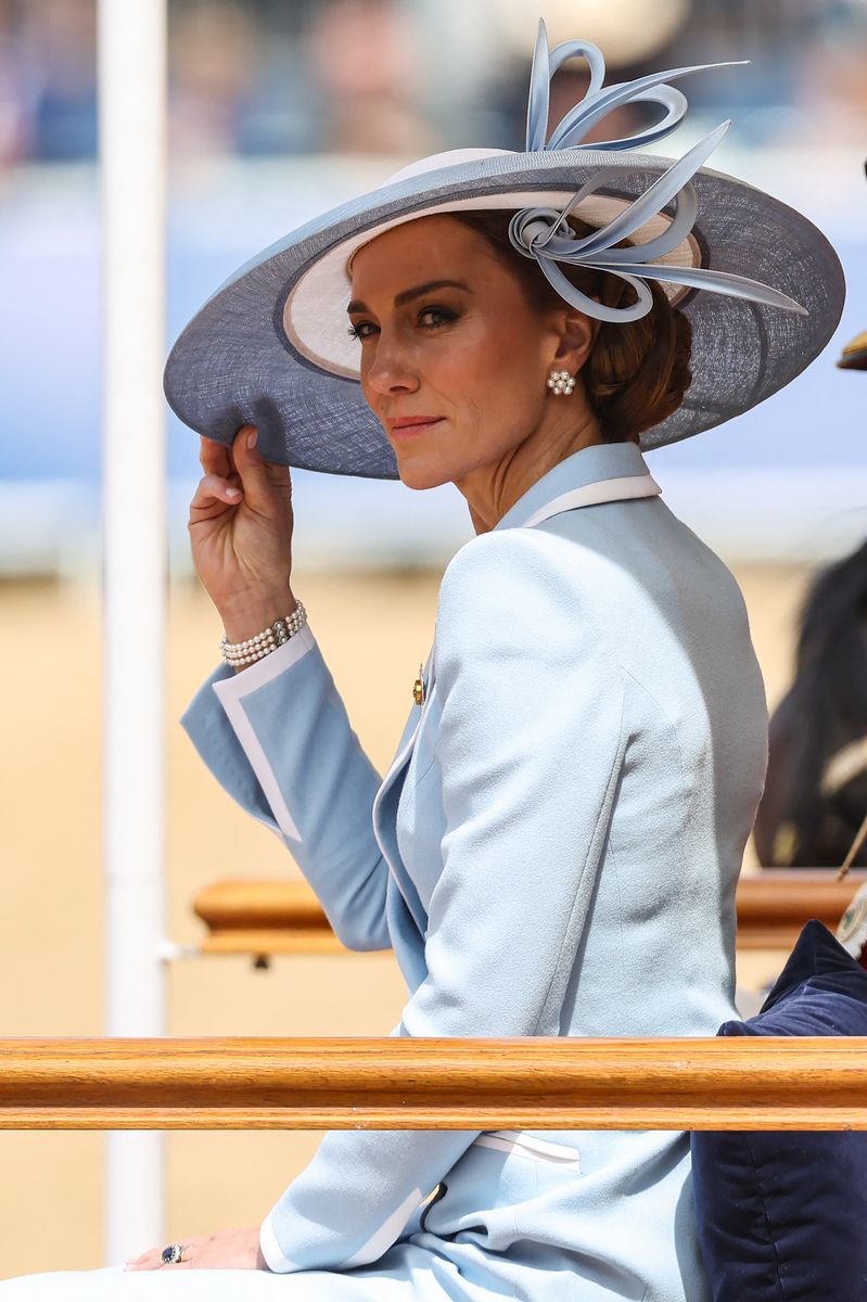 Kate's sky-blue look continued her recent preference for elegant blue tones at major royal engagements.