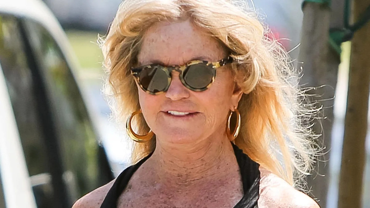 Sun-kissed Goldie Hawn, 80, looks phenomenal in low-cut studded swimsuit in Greece