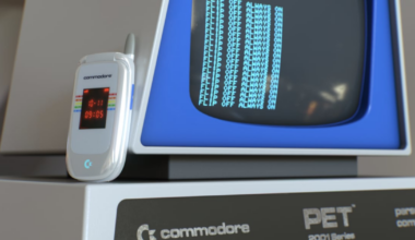Commodore is back and has high hopes for its flip phone