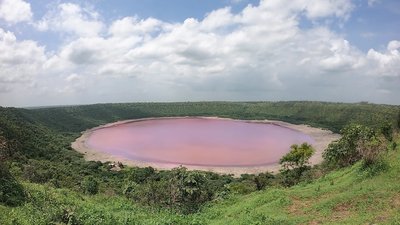 7 lakes created by meteor impacts around the world: From Lake Manicouagan to Clearwater Lakes