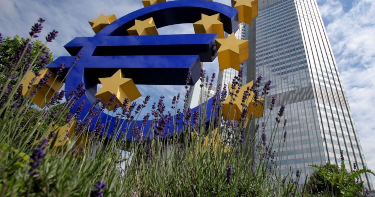 ‘Staggering’ Irish slump pushes euro zone economy into reverse – The Irish Times