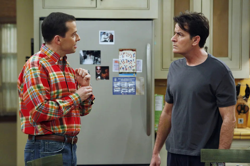 Cryer co-starred opposite Charlie Sheen in the sitcom, which ran from 2003 to 2015. ©CBS/Courtesy Everett Collection