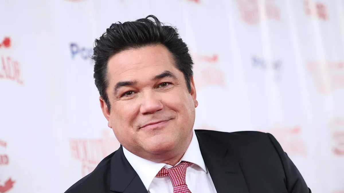 '90s Superman Dean Cain Faces Backlash Over Joke About New Supergirl's Appearance
