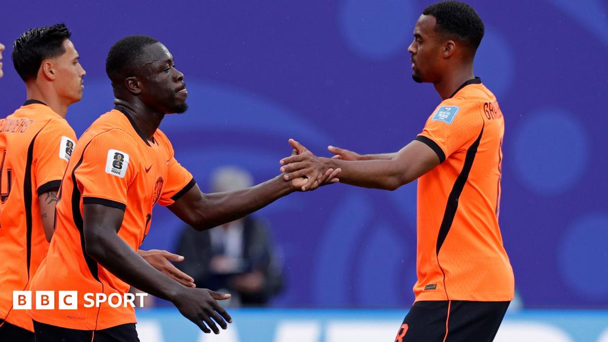 The Netherlands celebrate after Brian Brobbey scores against Tunisia