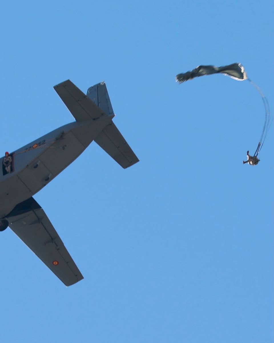 In photos and videos shared by the Spanish Royal House, Leonor is seen completing different training drills